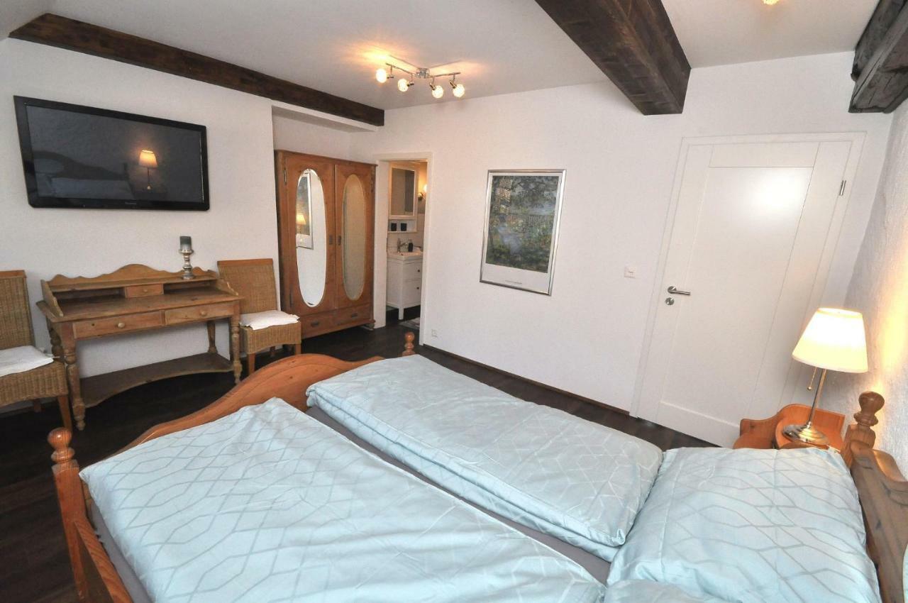 B&B Zum Roessli Zunzgen Exterior photo